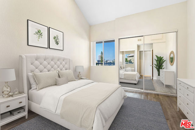 1626 Malcolm Avenue, Los Angeles CA: https://media.crmls.org/mediaz/52119aa5-2773-45c8-a74a-e724d83182d3.jpg