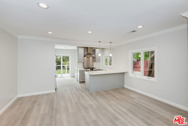 1215 North Genesee Avenue photo 6