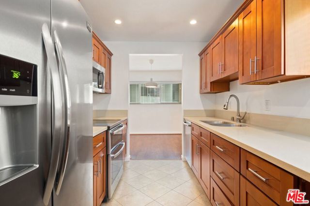 4732 Park Granada, Calabasas CA: https://media.crmls.org/mediaz/5212f3a0-07a8-45da-8ca0-01d81e217250.jpg