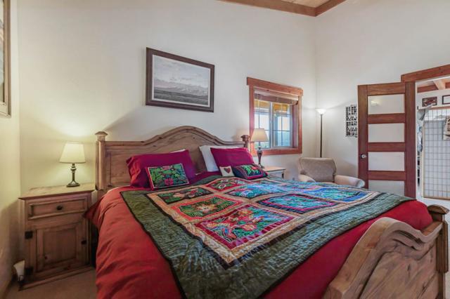 18 Asoleado Drive, Carmel Valley CA: https://media.crmls.org/mediaz/521320dd-5d5e-451a-8166-3babf4fbbd9e.jpg