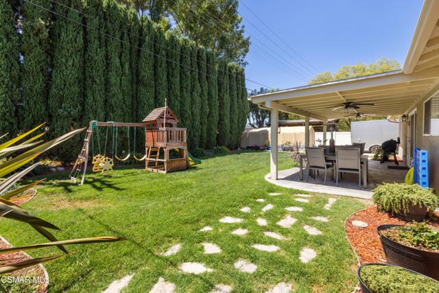 4536 Alpine Street, Simi Valley CA: https://media.crmls.org/mediaz/52132e9d-d96d-4b6d-8b6b-0c6e27d8626b.jpg