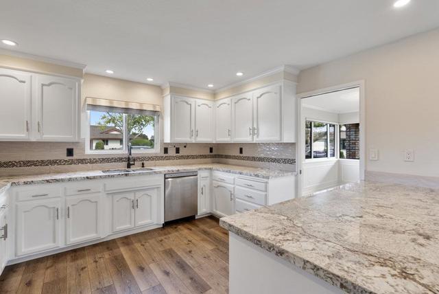 745 Ambrose Drive, Salinas CA: https://media.crmls.org/mediaz/5213d934-c6c0-450b-b0ed-e6061ba04f41.jpg