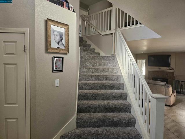 Image 3 of 37 For 4008 Galenez Way