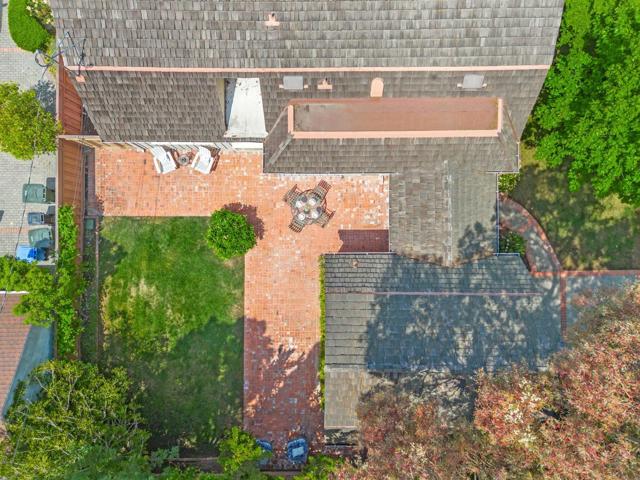 632 Saint Claire Drive, Palo Alto CA: https://media.crmls.org/mediaz/52153187-85a3-45f3-9a35-dbe36fc30066.jpg