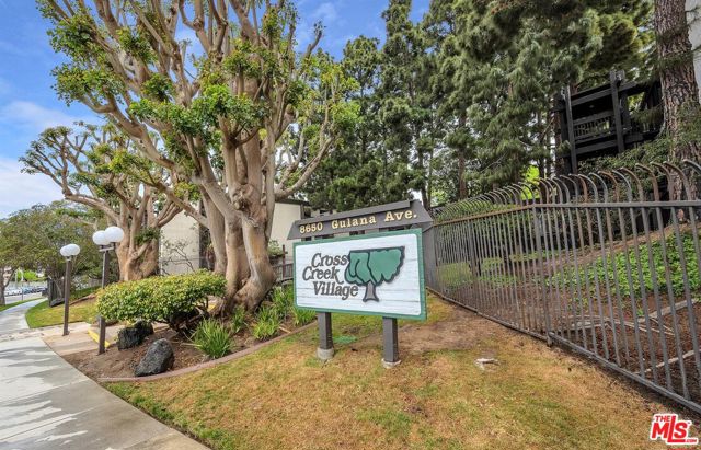7765 W 91st Street, Playa del Rey CA: https://media.crmls.org/mediaz/5215d791-ed14-450f-8a98-ac2466827aa6.jpg