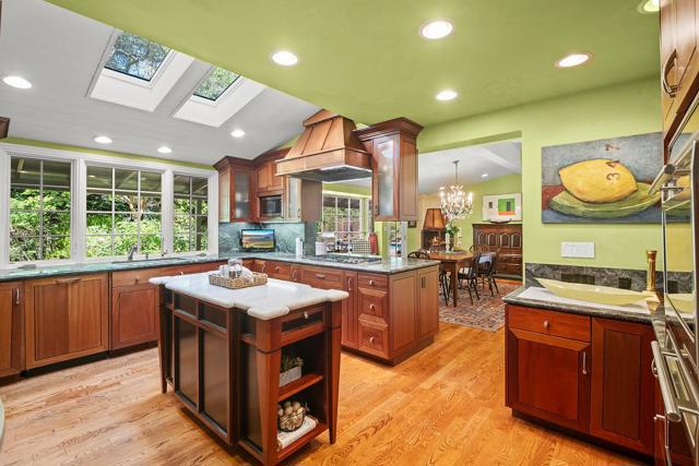 15745 Peach Hill Road, Saratoga CA: https://media.crmls.org/mediaz/52177808-3be7-4516-942c-bc984e5e6ba0.jpg