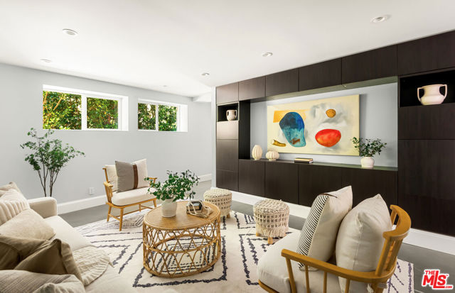 508 GLEN Trail, Topanga CA: https://media.crmls.org/mediaz/521881ec-a36f-4050-a229-835aa313f248.jpg