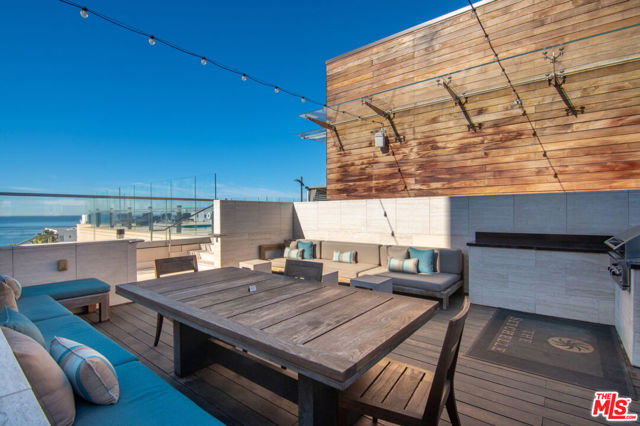 1755 Ocean Avenue, Santa Monica CA: https://media.crmls.org/mediaz/52188815-2d7b-434b-9eda-9c1db68ec5ac.jpg