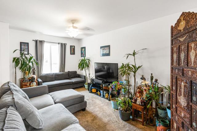 733 Marcelina Court, Merced CA: https://media.crmls.org/mediaz/5218b2f6-2c0a-41b1-9314-6fb2ae566317.jpg