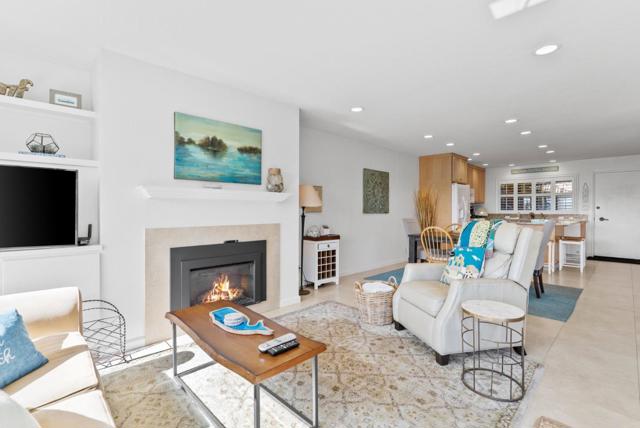 101 Shell Drive, Watsonville CA: https://media.crmls.org/mediaz/521a4a5b-61ed-4eb7-a120-15f5c24abb5e.jpg