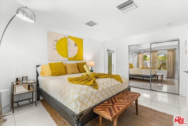 3963 E Calle San Antonio, Palm Springs, CA 92264