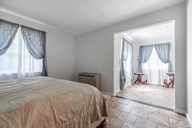 820 Comstock Road, Hollister CA: https://media.crmls.org/mediaz/521ae6a4-2592-4a2e-bd5d-ff1cf85321be.jpg