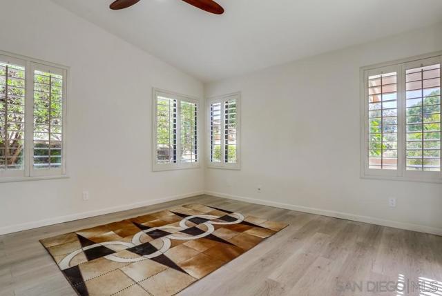 12894 Corte Arauco, San Diego CA: https://media.crmls.org/mediaz/521b00e8-9ca6-4535-a840-00028965d65a.jpg
