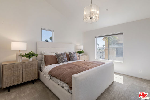 1630 E Palm Avenue, El Segundo CA: https://media.crmls.org/mediaz/521c2f9c-06d6-4a57-bdd0-9a96e6eb9b81.jpg