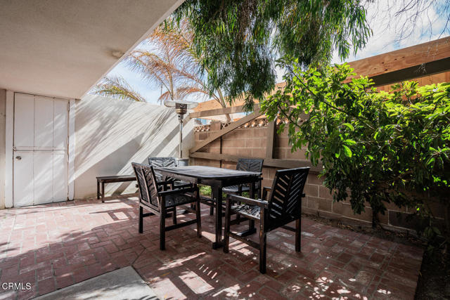 5040 Island View Street, Oxnard CA: https://media.crmls.org/mediaz/521cc11f-5967-4a3d-aee0-30fc49649fc8.jpg