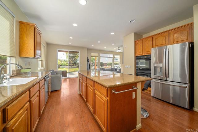 Detail Gallery Image 19 of 49 For 3748 Cavern Pl, Carlsbad,  CA 92010 - 5 Beds | 3 Baths