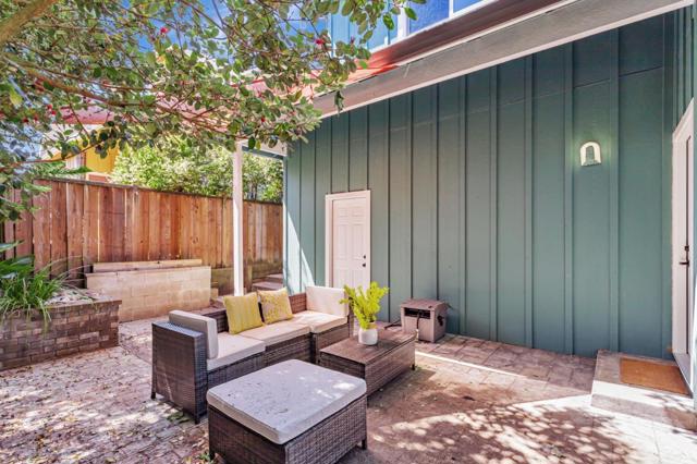 2604 La Paloma Lane, Santa Cruz CA: https://media.crmls.org/mediaz/521e0cb9-a922-4eb2-8860-78b852a6c079.jpg