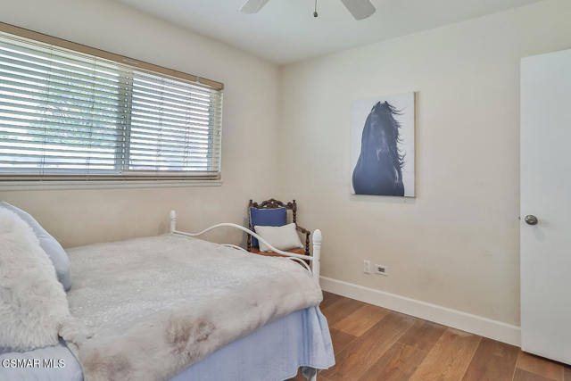 1878 Moore Street, Simi Valley CA: https://media.crmls.org/mediaz/521e4da9-3249-4369-a992-f7d9bb760178.jpg