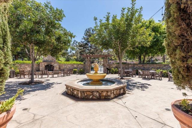 Detail Gallery Image 38 of 43 For 8092 Paseo Arrayan, Carlsbad,  CA 92009 - 5 Beds | 4/1 Baths