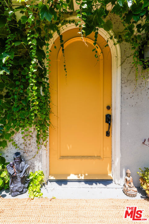 523 S Coronado Street, Los Angeles CA: https://media.crmls.org/mediaz/52206885-bbea-4ac2-ab36-c882bab7a256.jpg
