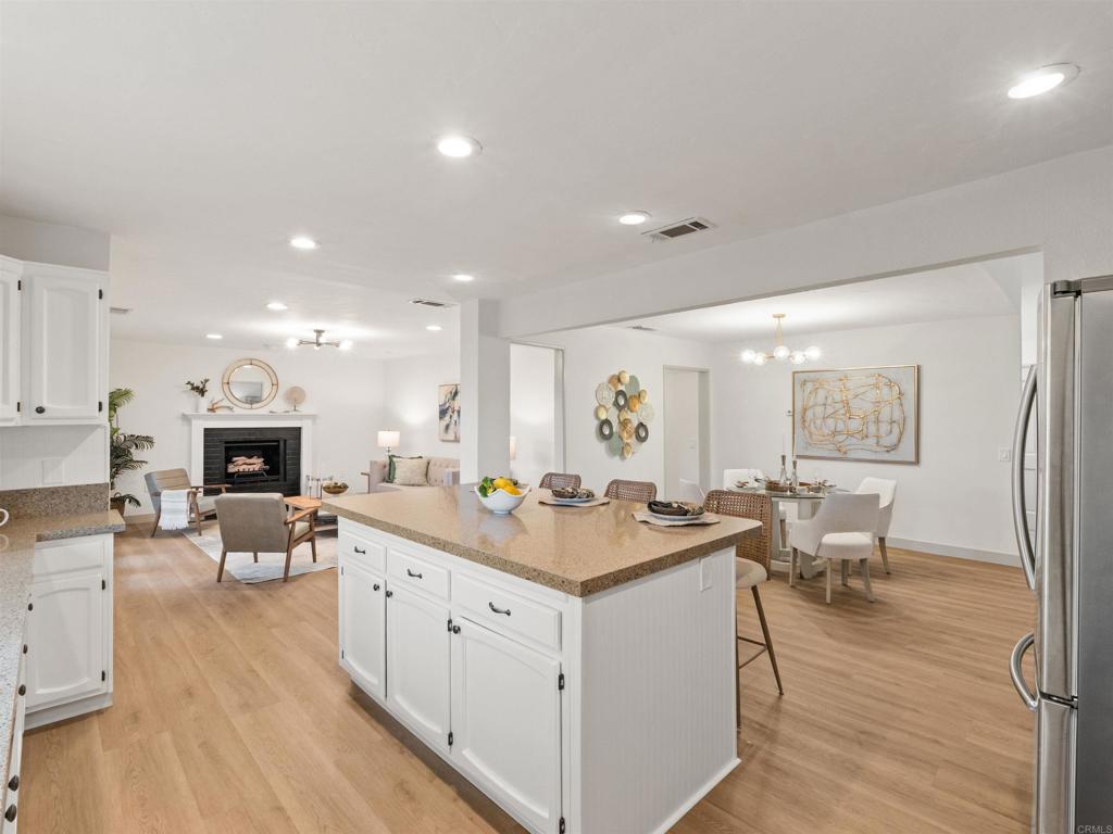13737 Temple Street - photo 12