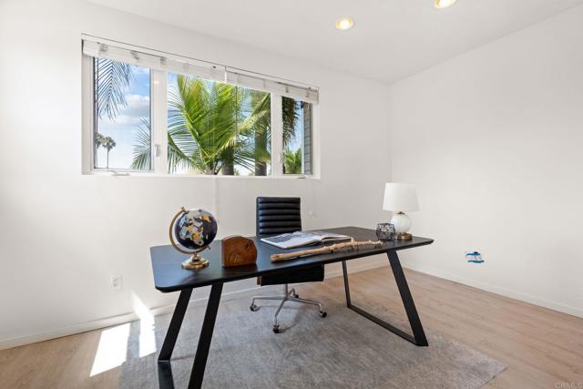1785 Caliban Drive, Encinitas CA: https://media.crmls.org/mediaz/52207299-3b0c-4fcc-976c-04c3de0c6309.jpg
