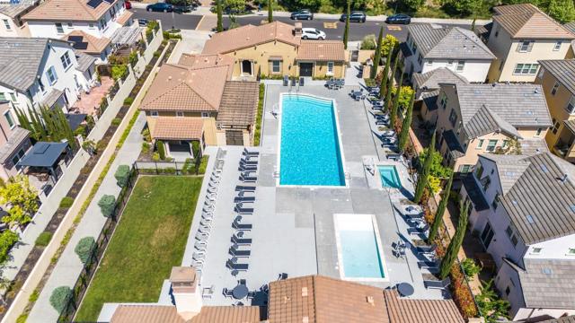 3340 Giovanni Way, Dublin CA: https://media.crmls.org/mediaz/5220e020-d5c9-4ebc-aed2-9706f84aece5.jpg