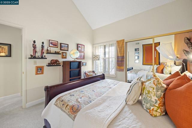 3800 Terra Granada Dr, Walnut Creek CA: https://media.crmls.org/mediaz/52223abd-5ca1-4a2a-8955-0f154ceba99f.jpg