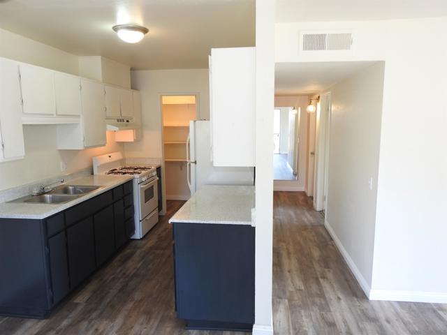 3516 Del Sol Blvd, San Diego CA: https://media.crmls.org/mediaz/52226791-dd4c-4b5a-80f5-e3c2e2010430.jpg