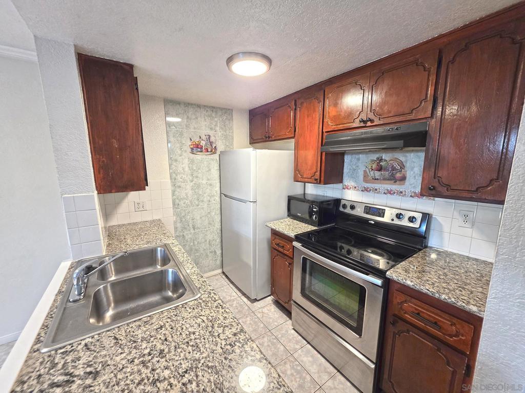 4056 Van Dyke Ave - photo 5