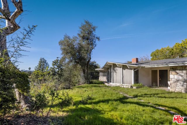 1950 Loma Vista Drive photo 8