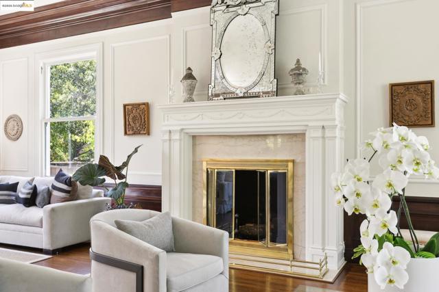 22 Sea View Ave, Piedmont CA: https://media.crmls.org/mediaz/52233655-4c0c-494e-86ef-7f7223c2c6e1.jpg