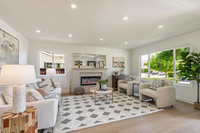 890 Silacci Drive, Campbell CA: https://media.crmls.org/mediaz/522384f4-dc53-4d0c-9a85-a94db64518d7.jpg