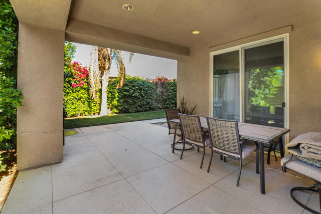 82600 Lordsburg Drive, Indio CA: https://media.crmls.org/mediaz/5223e8aa-d108-49a1-93d5-466f3e1cd227.jpg