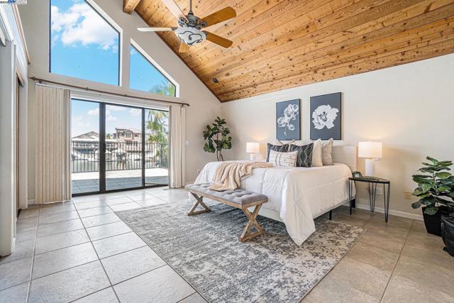 4325 Monterey ct, Discovery Bay CA: https://media.crmls.org/mediaz/52250e9a-a895-44f8-8f80-06865a0086f6.jpg