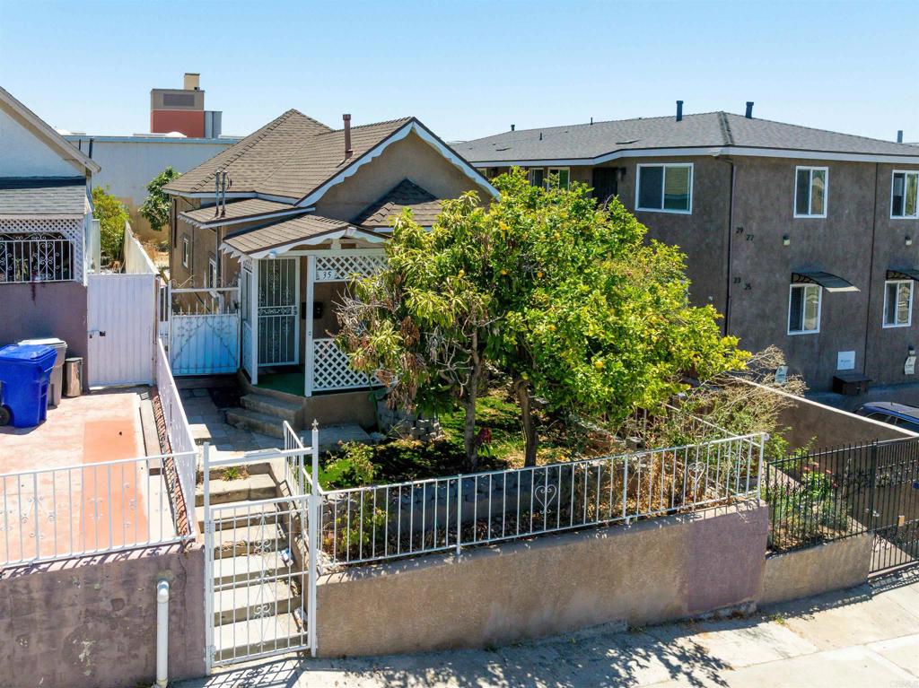 35 19th Street