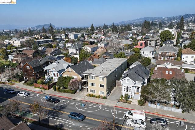 Image 2 of 25 For 2015 Hearst Ave