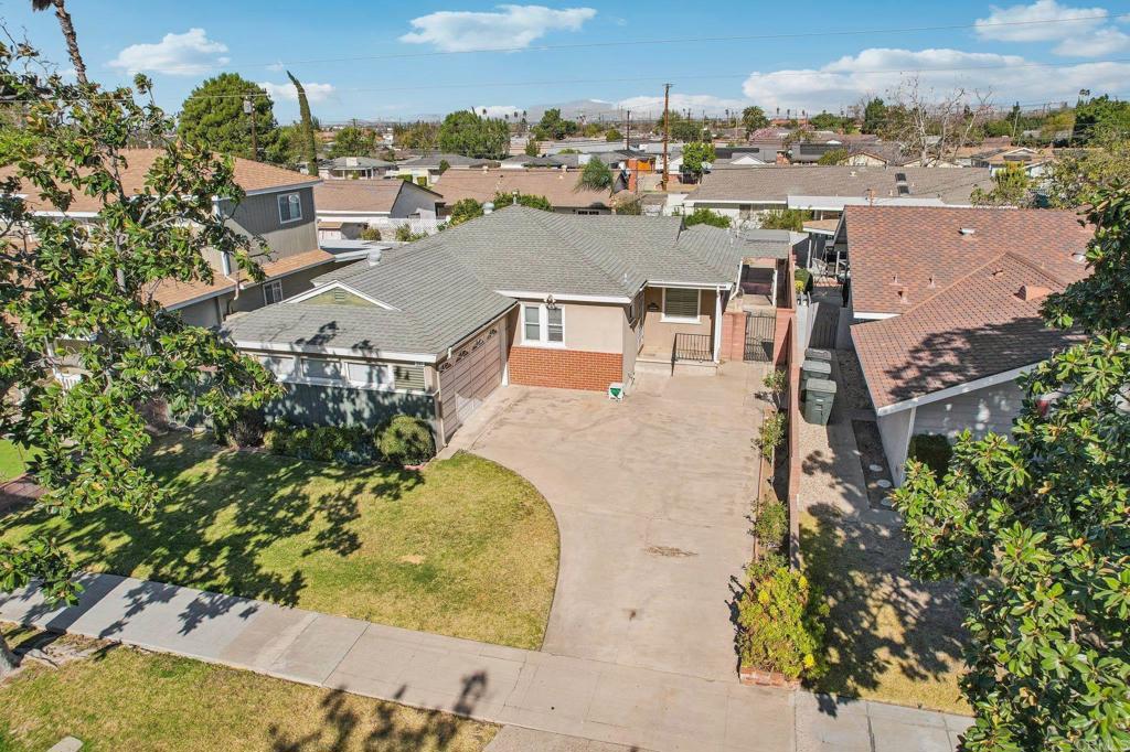 347 E Barkley Avenue