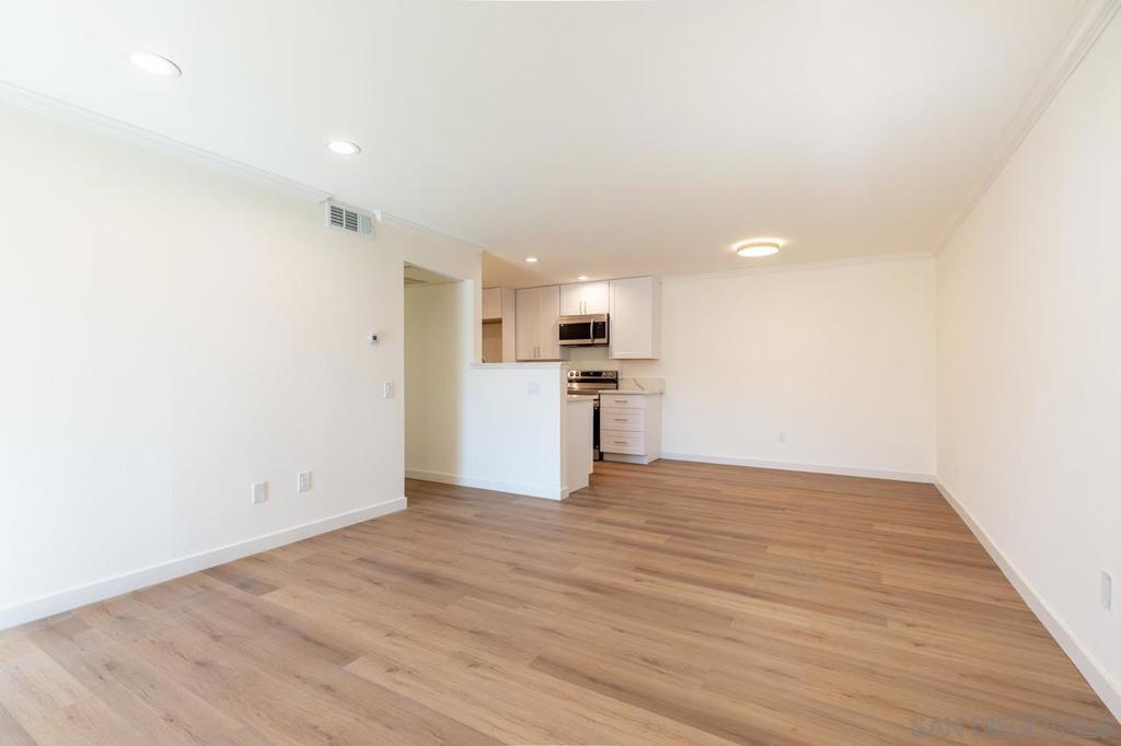 174 Chambers St #1
