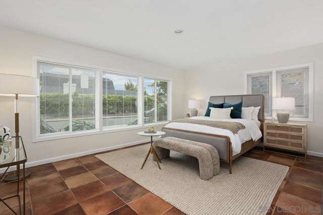 6307 Via Maria, La Jolla CA: https://media.crmls.org/mediaz/522bba47-a0e5-40e7-bd18-a389e298adaa.jpg