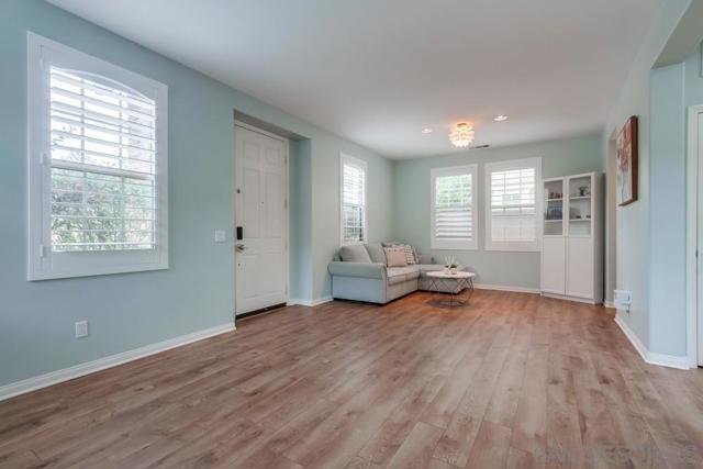 15655 Paseo Montenero, San Diego CA: https://media.crmls.org/mediaz/522c161c-868b-4ca6-aa09-c33d5c09b58e.jpg