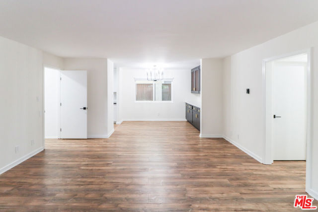 2602 Carnegie Lane, Redondo Beach CA: https://media.crmls.org/mediaz/522c3c04-ffdd-407f-93e8-9e81a5c79c21.jpg
