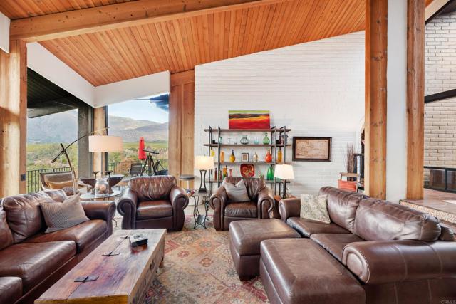 32423 Womsi Rd, Pauma Valley CA: https://media.crmls.org/mediaz/522c56f4-d4e5-4114-9c4a-8ec55f40c25a.jpg