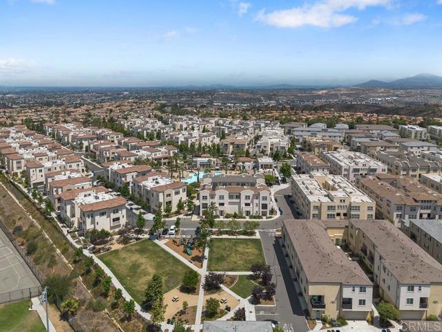 5241 Rockfish Lane, San Diego CA: https://media.crmls.org/mediaz/522c605f-7bee-4738-8edc-21438b35e809.jpg