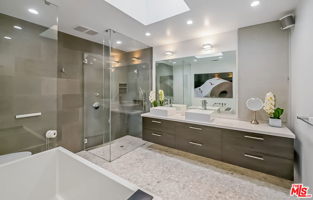 MLS #26664685 image #21