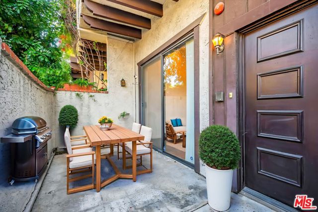 feature listing property photo