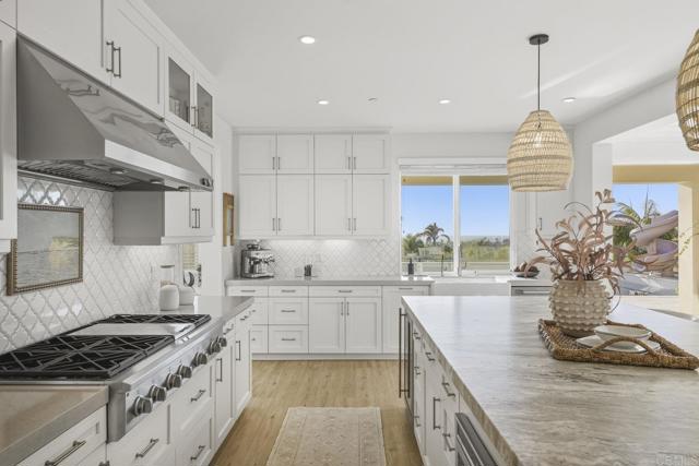 870 Hymettus Avenue, Encinitas CA: https://media.crmls.org/mediaz/522ef4e1-8539-46c7-bdb1-2e5d1844a6fa.jpg