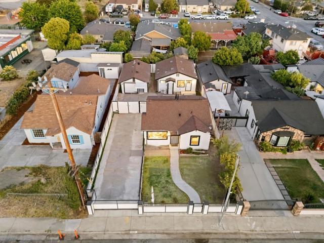 1924 Kammerer Avenue, San Jose CA: https://media.crmls.org/mediaz/522f91ee-26d8-4885-a2c0-9b9920c5cd29.jpg