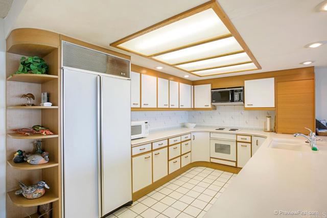 Image 15 of 37 For 727 Beachfront Drive  B