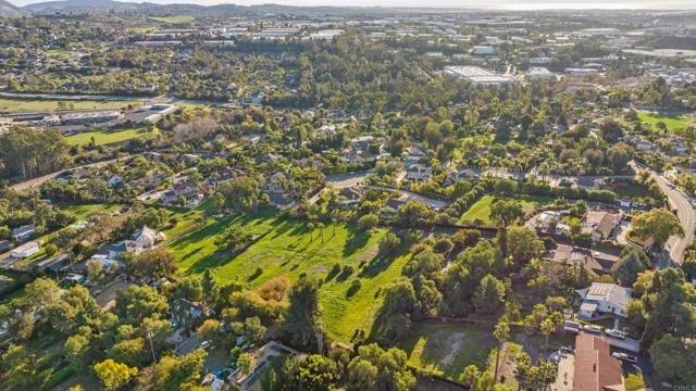 Detail Gallery Image 15 of 29 For 668 Plumosa Ave, Vista,  CA 92081 - – Beds | – Baths